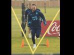 lionel-messi-tersenyum-saat-latihan-timnas-argentina.jpg