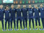 lionel-scaloni-bersama-asistennya-buat-foto-bersama.jpg