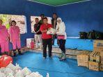 lisda-hendrajoni-bersama-womens-pro-berikan-bantuan-kepada-korban-banjir-di-lebak.jpg