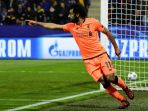 liverpool-mohamed-salah_20171018_100111.jpg