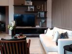 livingroom-di-apartemen-skyline-orchard-boulevard-di-singapura_20160727_074812.jpg