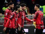 loftus-cheek-kiri-merayakan-bersama.jpg