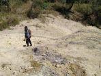 lokasi-kemunculan-kepulan-asap-berbau-belerang-di-desa-netpala.jpg