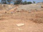 lokasi-relokasi-pemindahan-makam-yang-terkena-jalan-tol-batang-semarang-senin-2082018_20180821_154333.jpg
