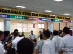 loket-kantor-samsat-pekanbaru_20160630_130143.jpg
