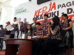 lola-amaria-dukung-ahok_20170118_101145.jpg