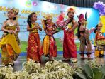 lomba-fashion-show-memperingati-hari-anak-nasional_20230830_194056.jpg