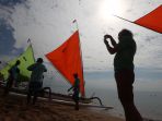 lomba-perahu-jukung-tradisional-di-sanur-bali_20170809_202019.jpg