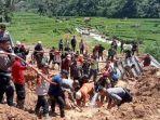 longsor-di-sirnagalih-talagajaya-kabupaten-garut-2642024.jpg