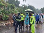 longsor-terjadi-di-jalur-penghubung-garut-tasikmalaya-via-cilawu-234234.jpg