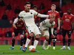 lorenzo-pellegrini-mencetak-gol-pertama-mereka-dari-titik-penalti.jpg