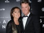 louis-van-gaal-dan-istrinya-truus_20160131_193744.jpg