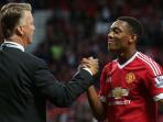 louis-van-gaal-n-anthony-martial_20150922_114156.jpg