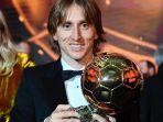 luca-modric-menjadi-pemain-terbaik-dunia-tahun-2018.jpg
