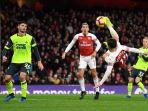 lucas-torreira-arsenal.jpg
