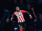 luciano-narsingh-loncattttt_20150916_154925.jpg