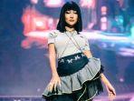 lucinta-luna-fashion-show-hw-group.jpg