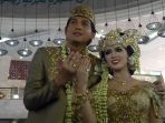 lucky-hakim-dan-tiara-dewi-usai-akad-nikah_20170120_115150.jpg