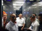 luhut-binsar-panjaitan-di-elevator-mau-pulang.jpg