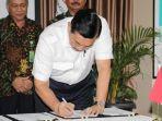 luhut-ttd-bahari.jpg