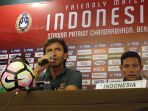 luis-milla-dan-evan-dimas_20171125_135742.jpg