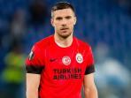 lukas-podolski-merahhh_20160408_012149.jpg
