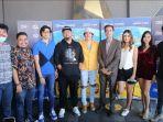 luna-maya-para-pemain-film-sabar-ini-ujian.jpg