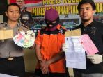 lurah-bubutan-pungli_20180223_124157.jpg