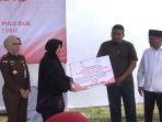 m-jamil-terlihat-senang-menerima-bantuan-rumah-layak-huni-kemensos.jpg