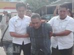 m-soleh-satu-dari-dua-pelaku-pencurian-uang-61500-dolar-as-atau-rp-850-juta_20180321_185206.jpg