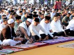 mabes-tni-selenggarakan-sholat-idul-fitri-1436-h-2015-m_20150719_194253.jpg