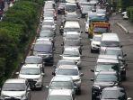 macet-di-kota-bandung-jelang-tahun-baru-2020_20191230_195416.jpg
