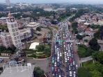macet-di-simpang-gadog_20171231_113106.jpg