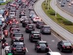 macet-jalan-sudirman-thamrin-jakarta_20200620_090528.jpg