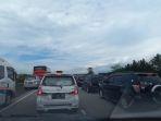 maceta-parah-pemudik-terjadi-di-tol-cikopo-palimanan-nih3.jpg