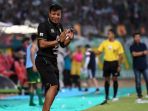 madura-united-melaju-ke-babak-semi-final-piala-indonesia_20190627_205053.jpg