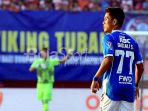 madura-united-vs-persib-bandung-ghozali-siregar_20180604_151338.jpg