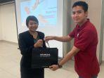 mahasiswa-arg-batch-8-trainer-dari-hr-department-nutrifood-dewi-kristiani.jpg