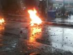 mahasiswa-bakar-motor_20161031_014641.jpg