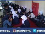 mahasiswa-baru-universitas-negeri-malang-pingsan_20160815_104426.jpg