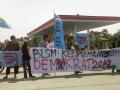 mahasiswa-di-pekanbaru-memblokir-sebuah.jpg