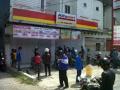 mahasiswa-pmii-menyegel-indomaret-dan-alfamart-di-kota-bone.jpg