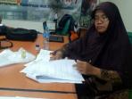 mahasiswa-ui-menuntut_20160412_075913.jpg