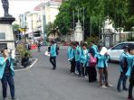 mahasiswa-uns-solo-berdemo-di-gladak_20171009_175244.jpg