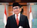 mahfud-md-cek-cek.jpg