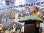 mahfud-md-dalam-diskusi-1.jpg