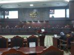 mahkamah-konstitusi-mk-tolak-nih5.jpg