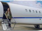 maia-estianty-di-depan-jet-pribadi_20180731_160734.jpg
