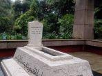 makam-ade-irma-jakselll.jpg
