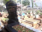 makam-almarhum-ustaz-jefri-al-bukhori-atau-uje_20180510_162703.jpg